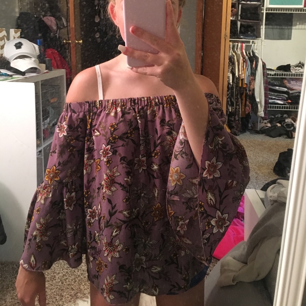 Off shoulder top sz S